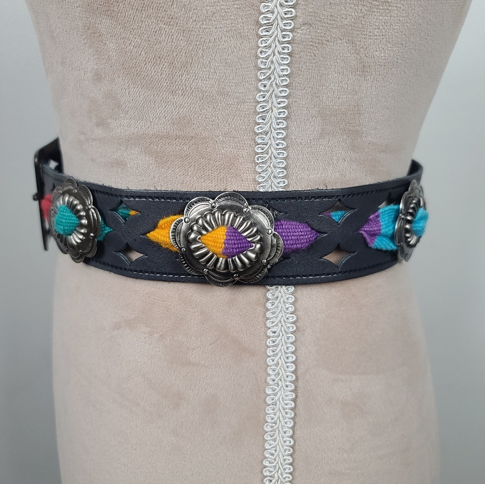 Vintage Charcoal Gray Western Leather Serape Silver-Tone Stamped Concho Belt M - Picture 4 of 16